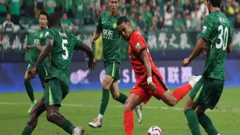 詹姆斯刷新NBA圣诞大战得分之最，登顶榜首